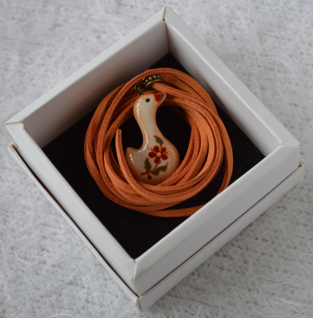 Підвіска "Качечка з розписом". Підвіс качка - прикраса ручної роботи. Прикраса у формі качки. Розпис покритий епоксидною смолою. Подвески на шею женские. Украшения бижутерия на шею