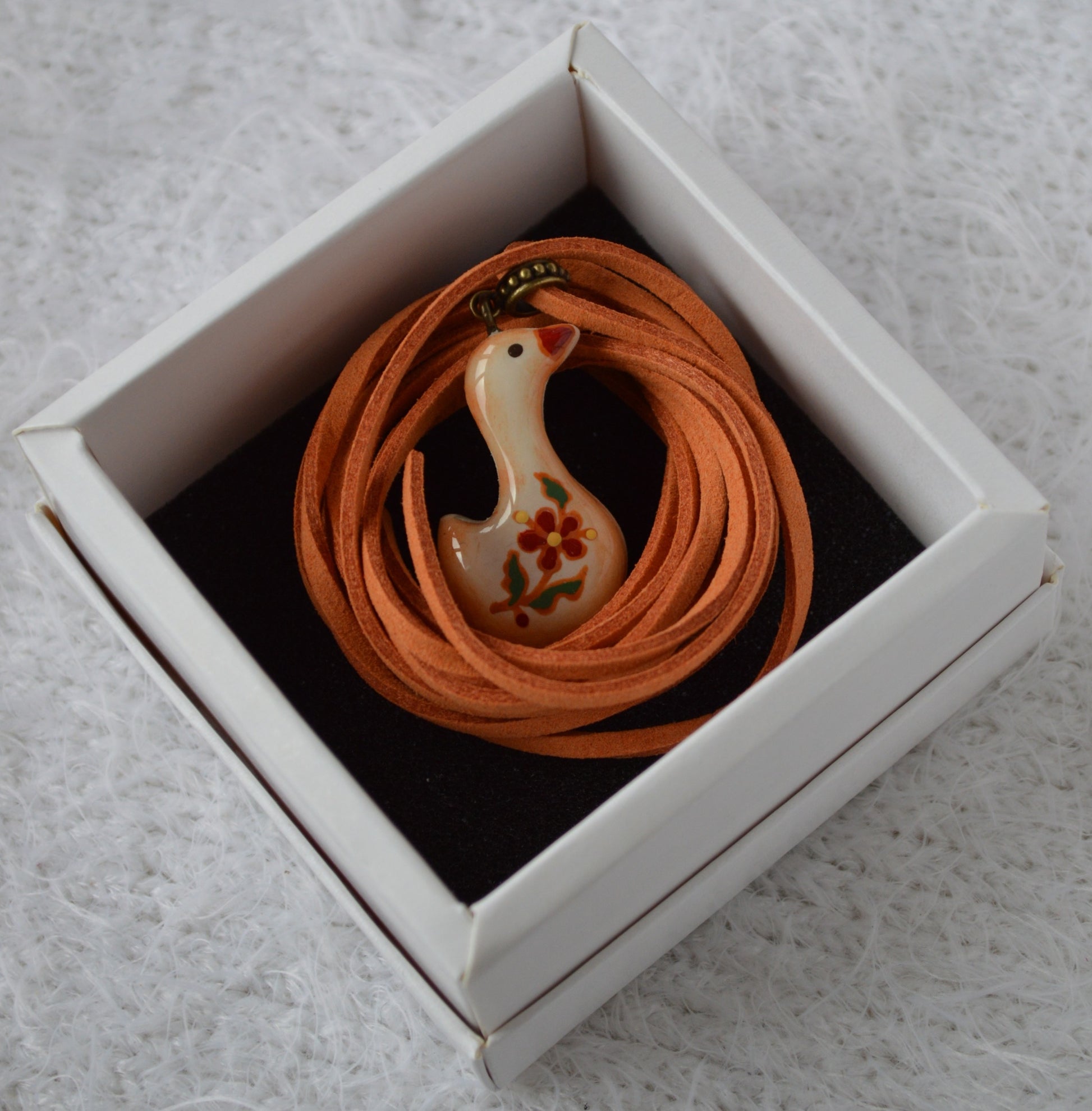 Підвіска "Качечка з розписом". Підвіс качка - прикраса ручної роботи. Прикраса у формі качки. Розпис покритий епоксидною смолою. Подвески на шею женские. Украшения бижутерия на шею