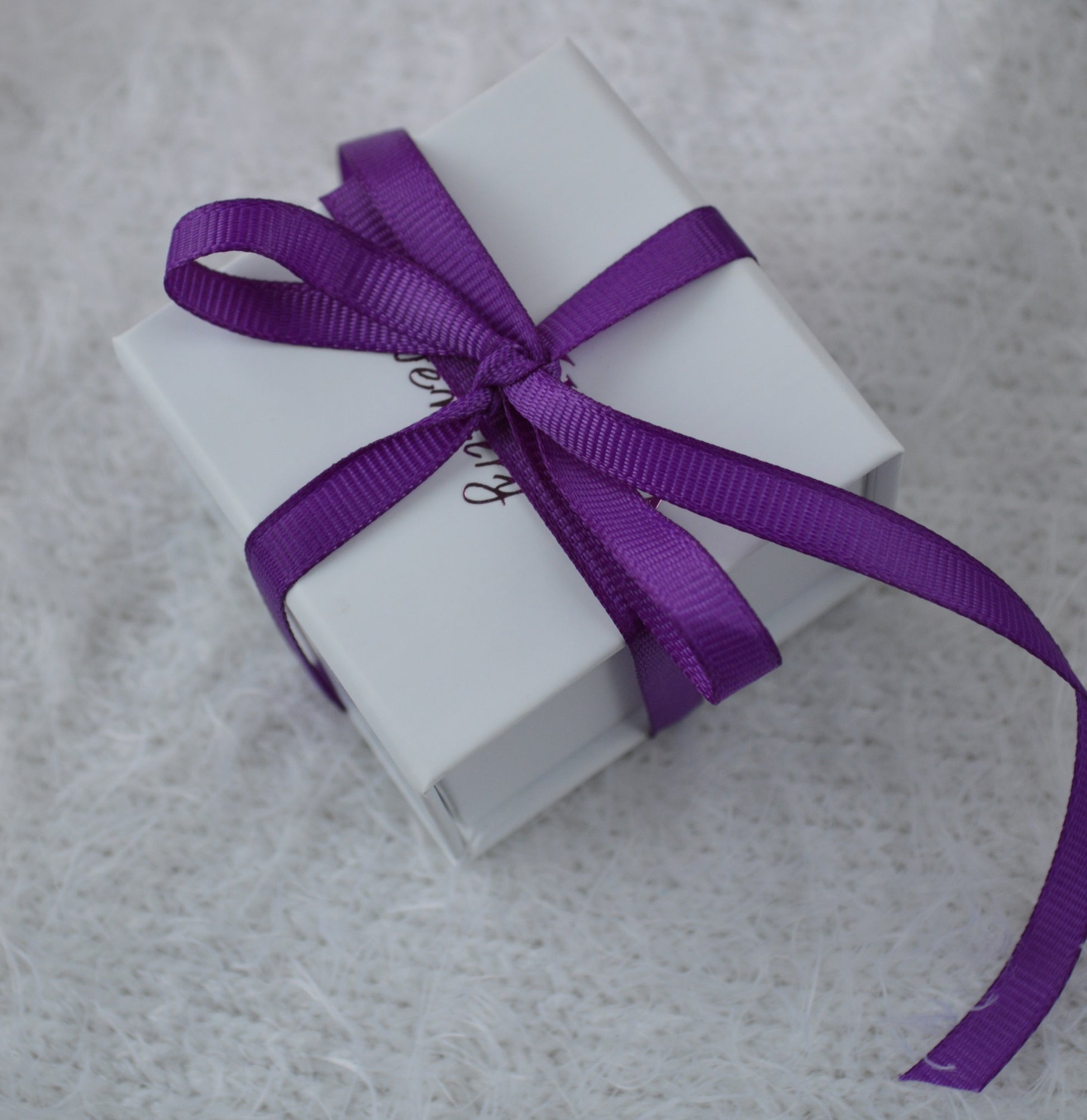 Підвіска "Коник з петриківським розписом на ланцюжку". Прикраса ручної роботи виріб з петриківським розписом. Купити підвіс коник. Подарунок дружині. Подарунок дівчині. Буде гарним подарунком.