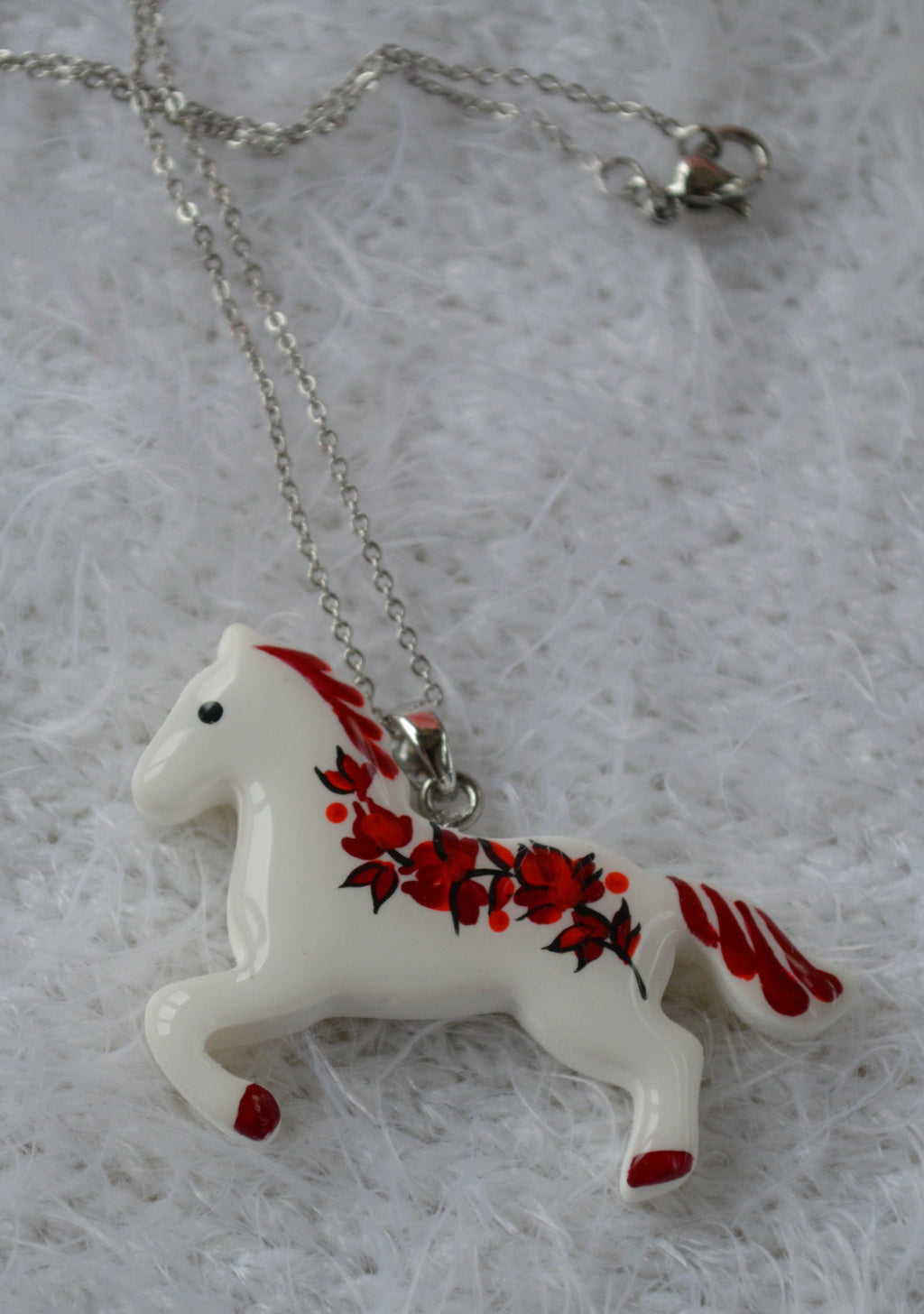 Підвіска "Коник з петриківським розписом на ланцюжку". Прикраса ручної роботи виріб з петриківським розписом. Купити підвіс коник. Подарунок дружині. Подарунок дівчині. Буде гарним подарунком.