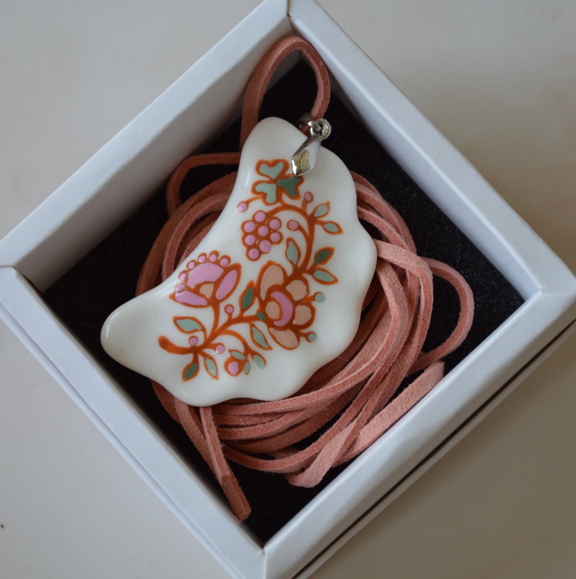 Pendant "Varenyk with Floral Painting"