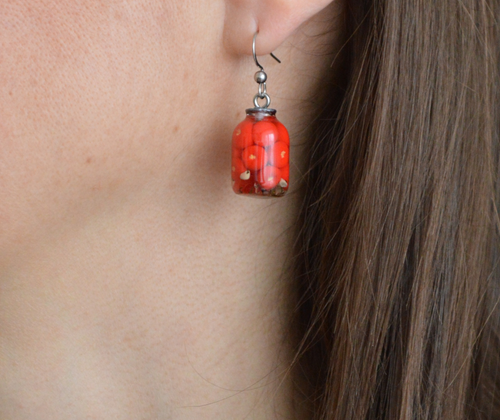 Сережки Баночки консервації - Яскраві прикраси ручної роботи з овочами. Полімерна глина, позолота. Серьги баночки овощи. Купити яскравий подарунок дівчині або дружині.